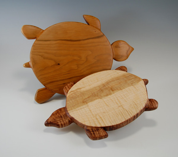 natural woodgrain handcarved turtle shape serving board